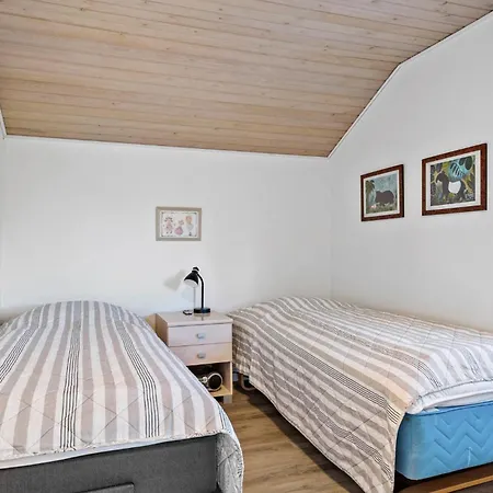 2 Bedroom In *